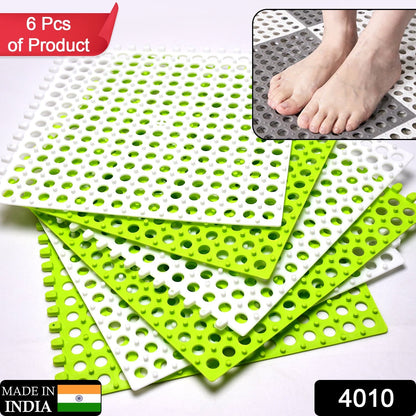 Non-slip mat for bath and toilet use.