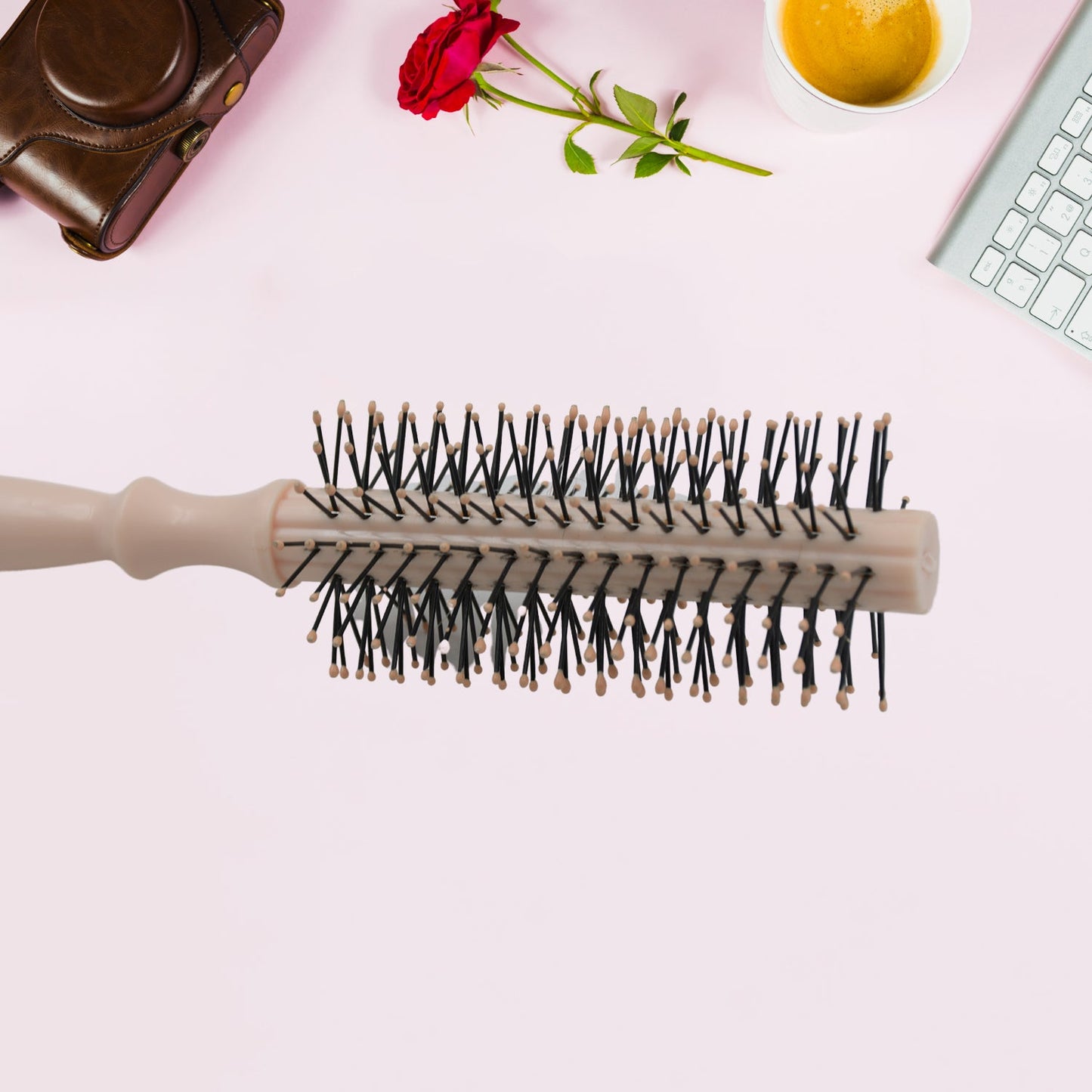 Round styling brush for hair