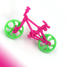 Set of 30 small toy bicycles for children’s play