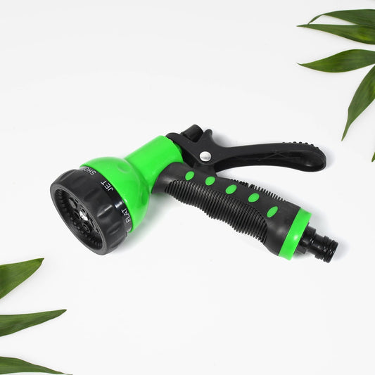 Garden hose nozzle with adjustable spray patterns