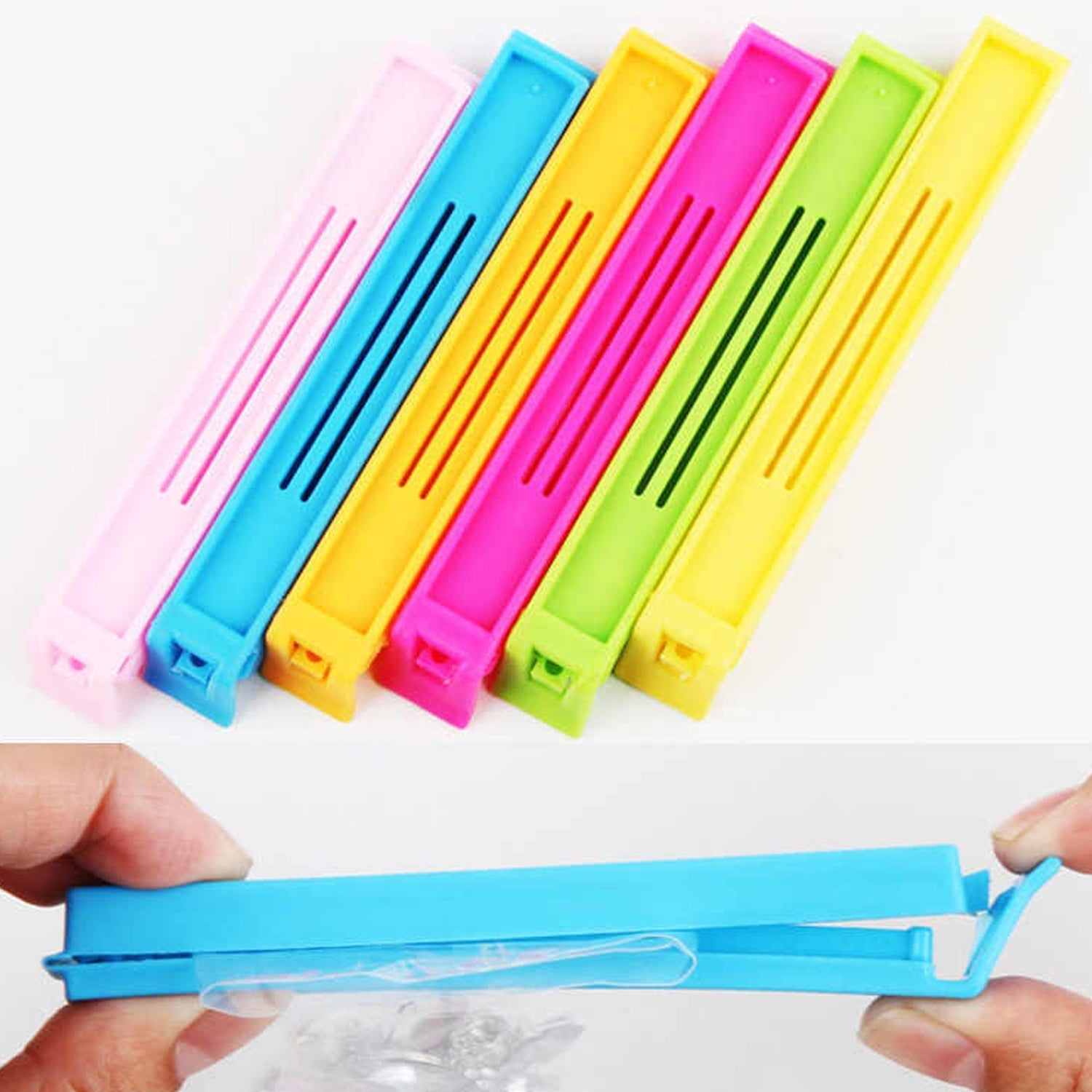 4-piece clip set for sealing food bags in households and offices.