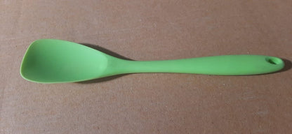 Silicone utensils showing different shapes and sizes.