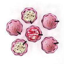 6-piece set of diamond-shaped ice cream bowls.