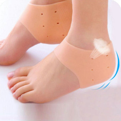 Comfortable foot sleeves for cracked heel treatment