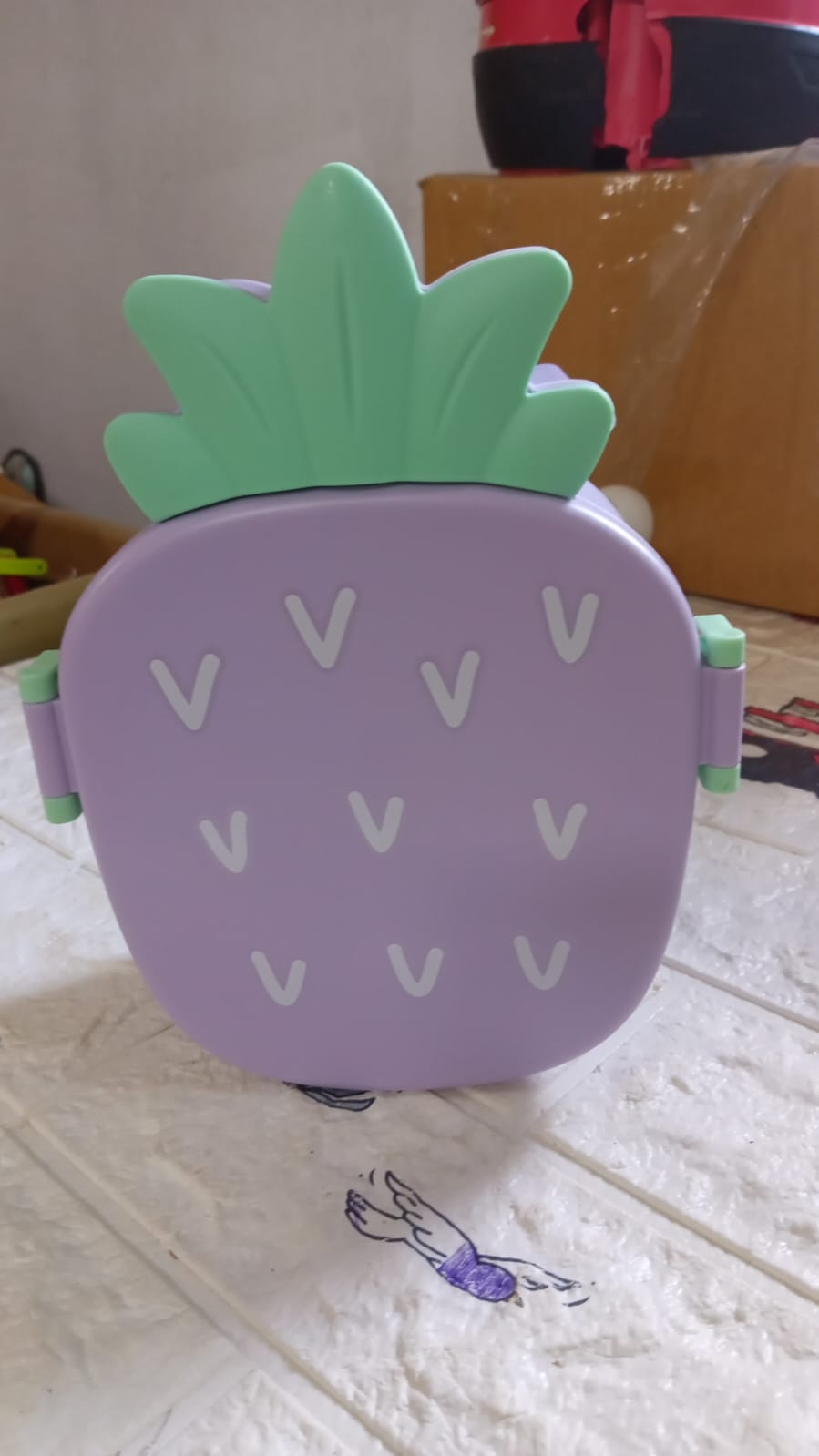 Pineapple lunch box with portable lid and multiple sections