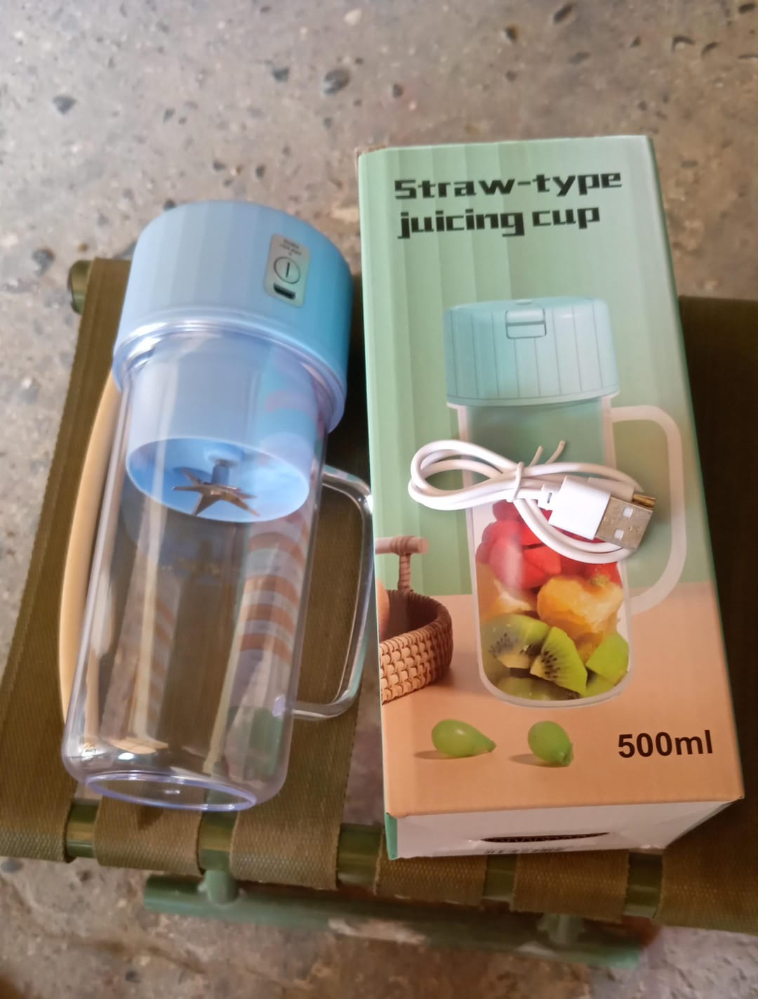 Portable Electric Juicer With Handle & Straw, USB Rechargeable 6 Stainless Steel Blades (500 ML)